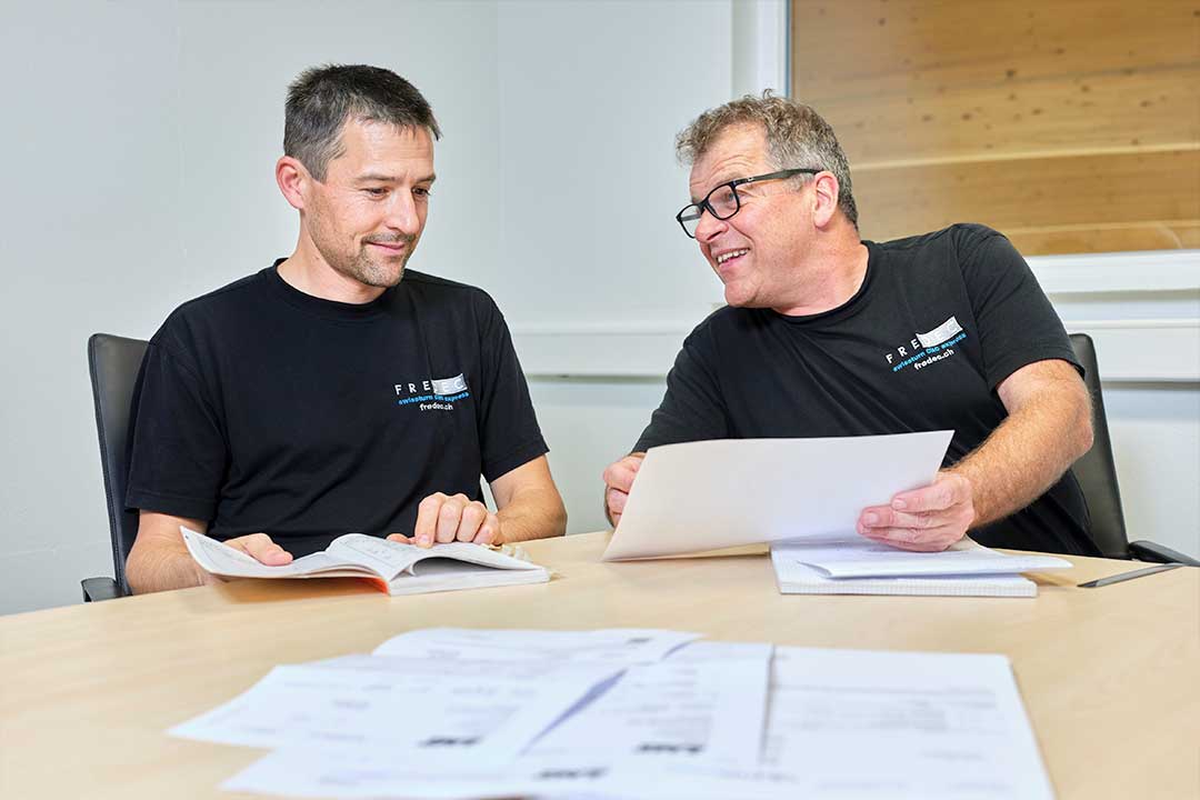 Beratung und Offerte für Präzisionsteile bei der Fredec AG in Courgevaux