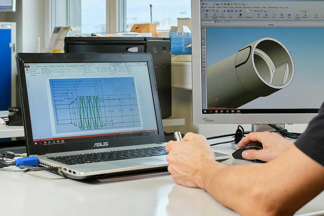 CAD-Planung und CNC-Programmierung für Präzisionsteile bei Fredec AG